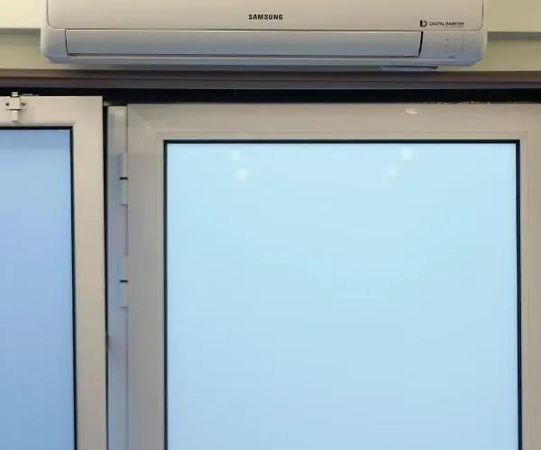 Central Praia Beach * Praia da Vitória